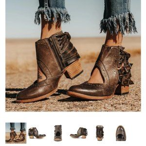 Freebird Desert Booties, size 8 , color Stone